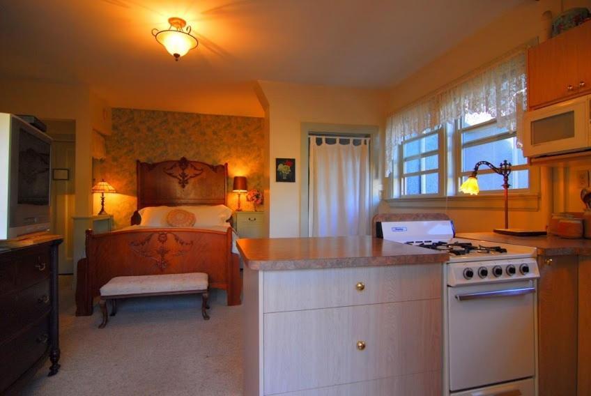 مبيت وإفطار فكتوريا Trutch Manor الغرفة الصورة